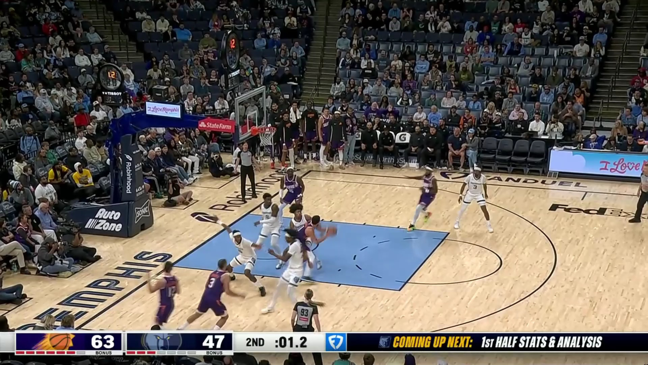 包含深圳男篮迎NBA常规赛关键赛；关键时刻调整名单；悬念犹存；训练强度明显提升的词条j9游戏APP下载